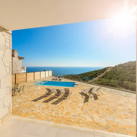 Villa Orient Deluxe Volimes
