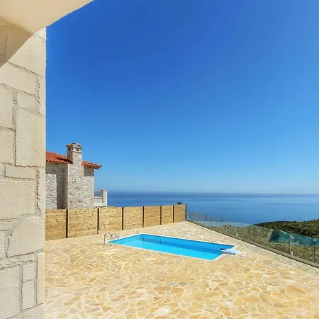 Orient Deluxe Villa Volimes