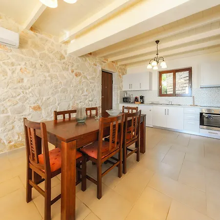 Orient Deluxe * Elatia (Zakynthos)