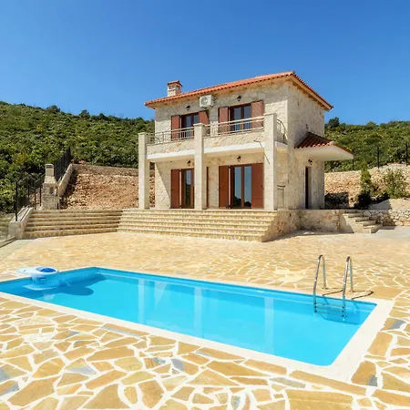 Orient Deluxe Villa *
